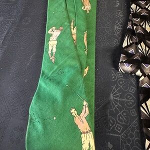 Lands' End Green Golf tie